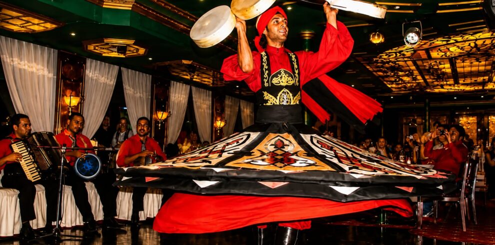 🛳️ Nile Dinner Cruise in Cairo with Belly Dance & Tanoura Show
