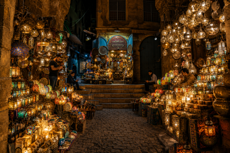 Alexandria Port to Pyramids, Egyptian Museum & Khan El Khalili Tour