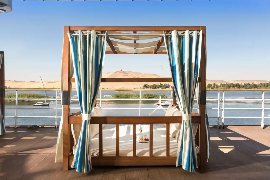 Alyssa Nile Cruise