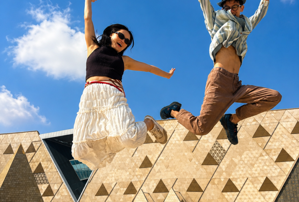 : Explore the Giza Pyramids, Great Sphinx and Grand Egyptian Museum on a private Egypt tour. Discover itinerary options, ticket details and booking tips. Focus Keyword: Giza Pyramids and Grand Egyptian Museum Tour